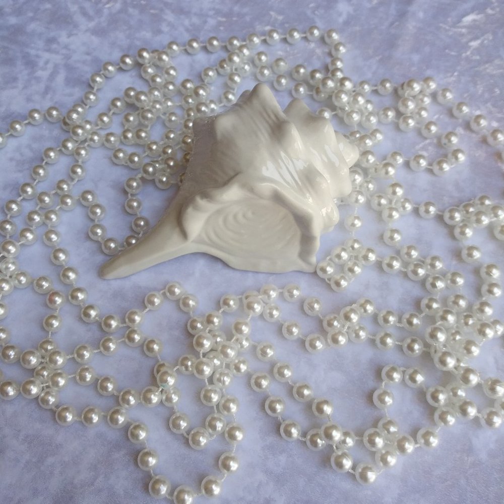 Beach White Seashell Ceramic Decor (1 pc)
